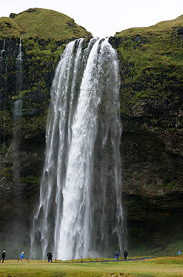 celand Seljalandsfoss