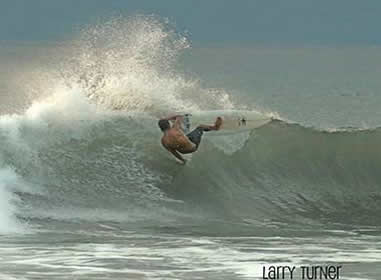 West Maui surfer biffing it