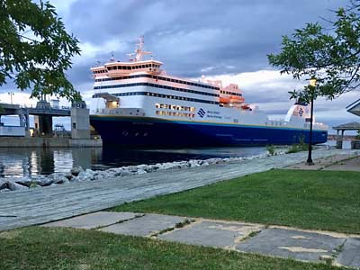 Newfounland, Port aux Basques ferry Blue Puttees