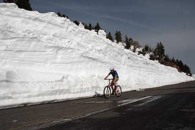 Crater Lake early season biking