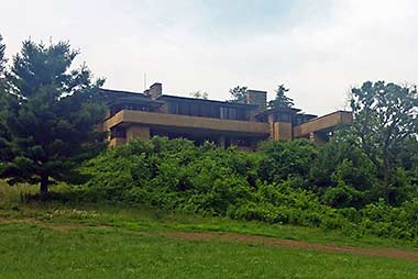 Taliesin, Frank Lloyd Wright house front