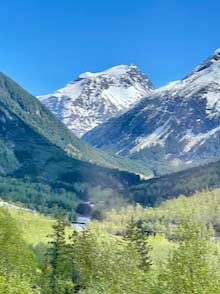 Peaks of White Pass